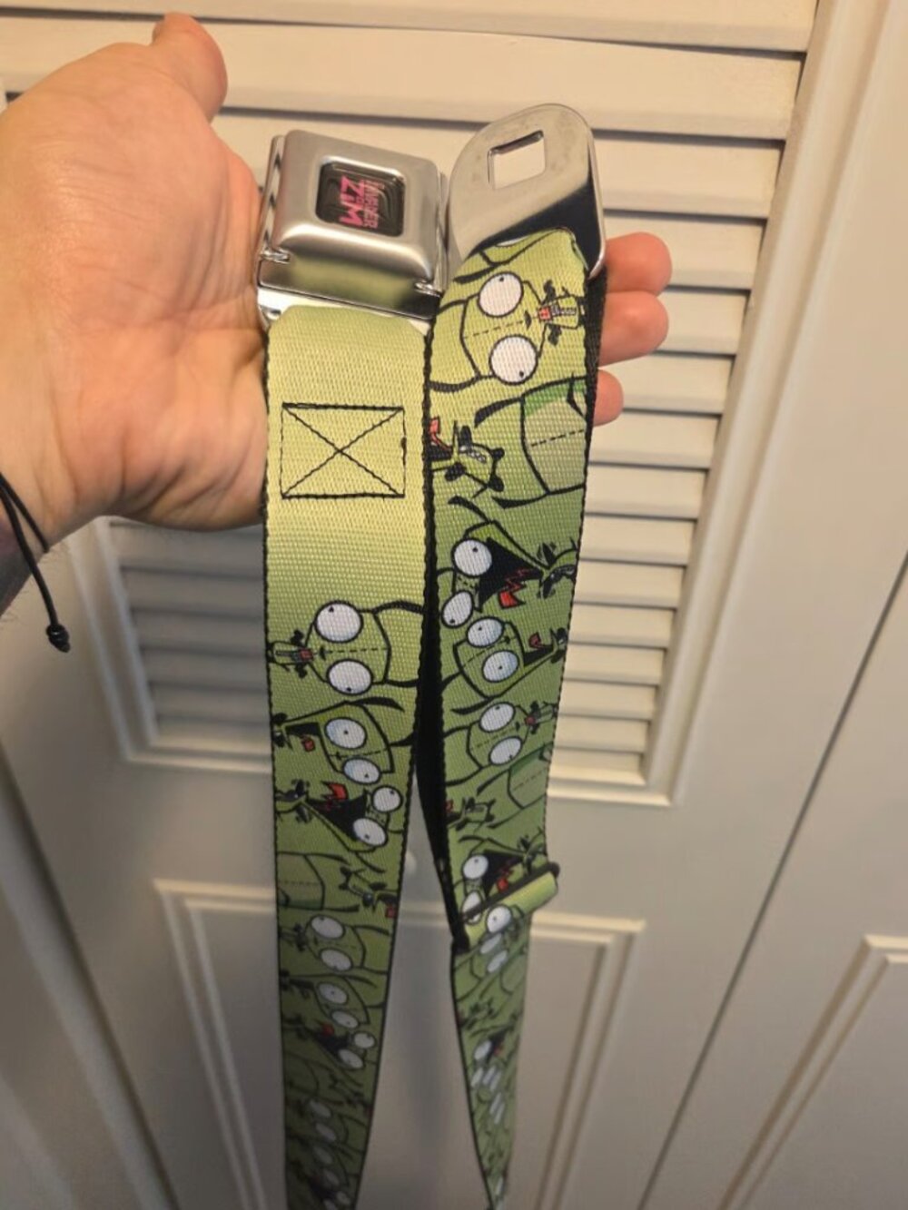 Hot topic gir Invader Zim seat belt